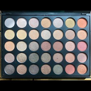 Morphe Makeup - Morphe 35 OS palette- Brand New, without box Morphe Makeup - Morphe 35 OS palette- Brand New, without box